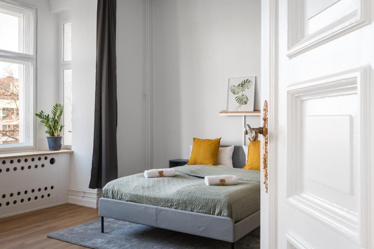 ברלין Riesiges Apartment Nahe Kudamm Sehr Schoner Altbau 123M2 Gross 12 Gaste מראה חיצוני תמונה
