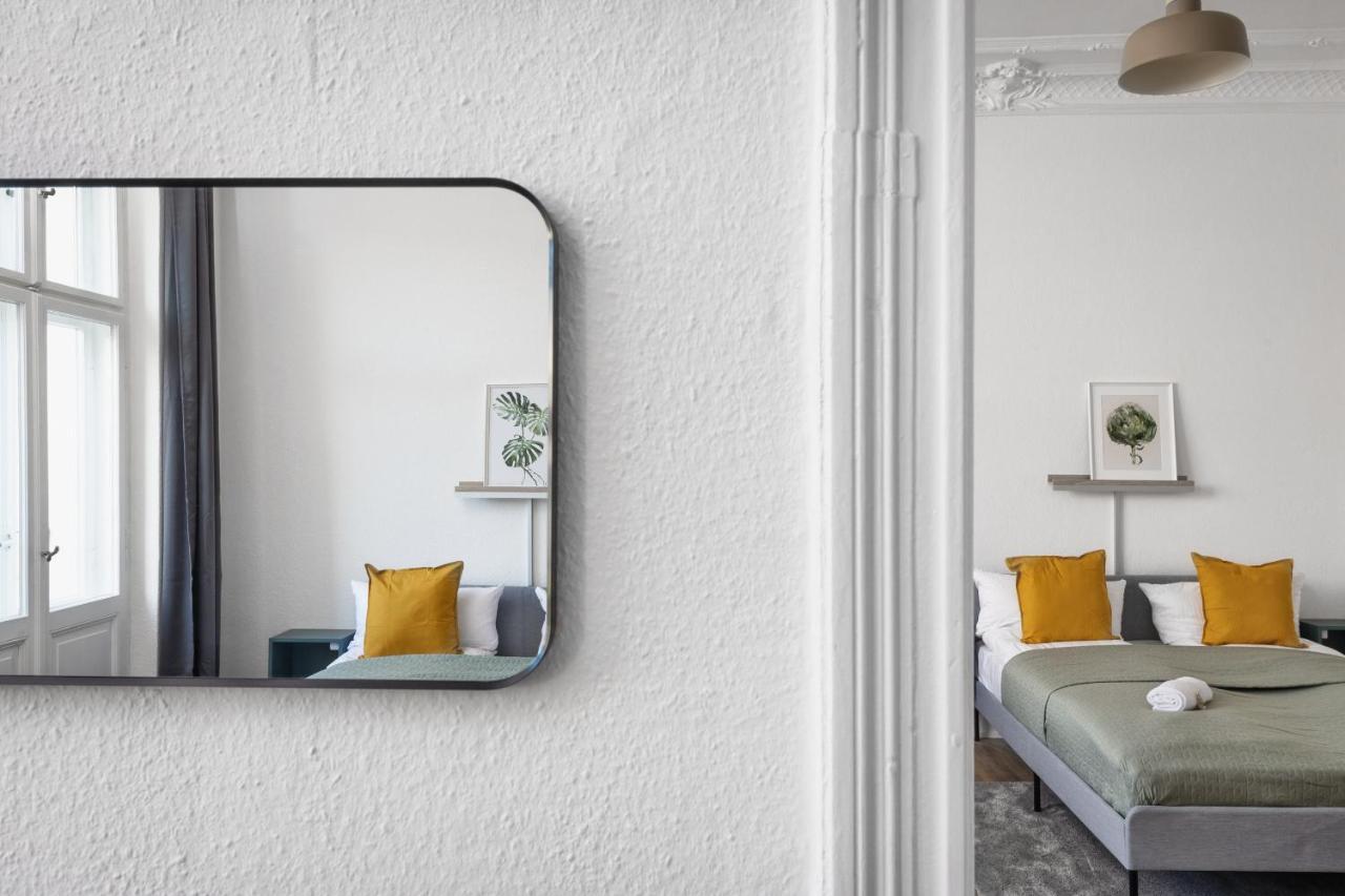ברלין Riesiges Apartment Nahe Kudamm Sehr Schoner Altbau 123M2 Gross 12 Gaste מראה חיצוני תמונה