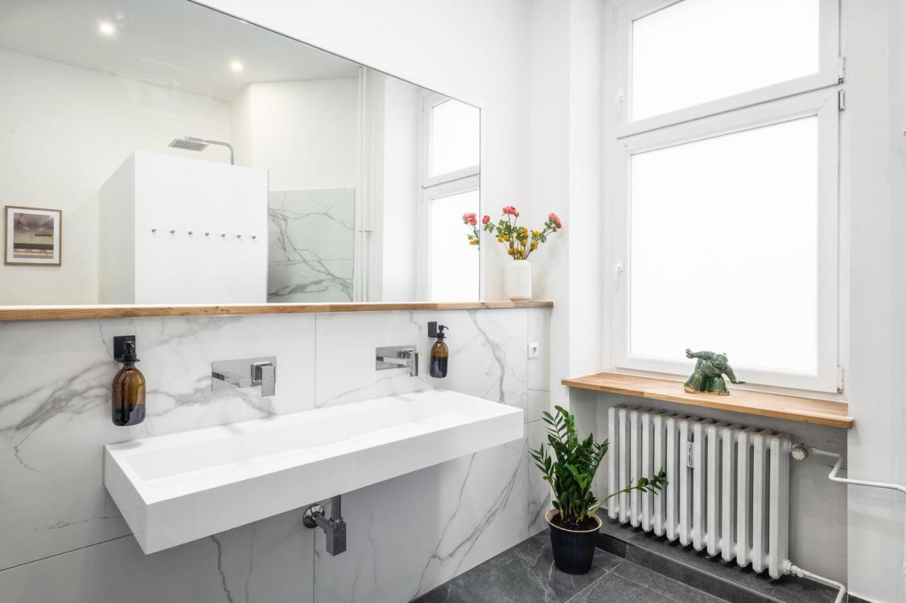 ברלין Riesiges Apartment Nahe Kudamm Sehr Schoner Altbau 123M2 Gross 12 Gaste מראה חיצוני תמונה