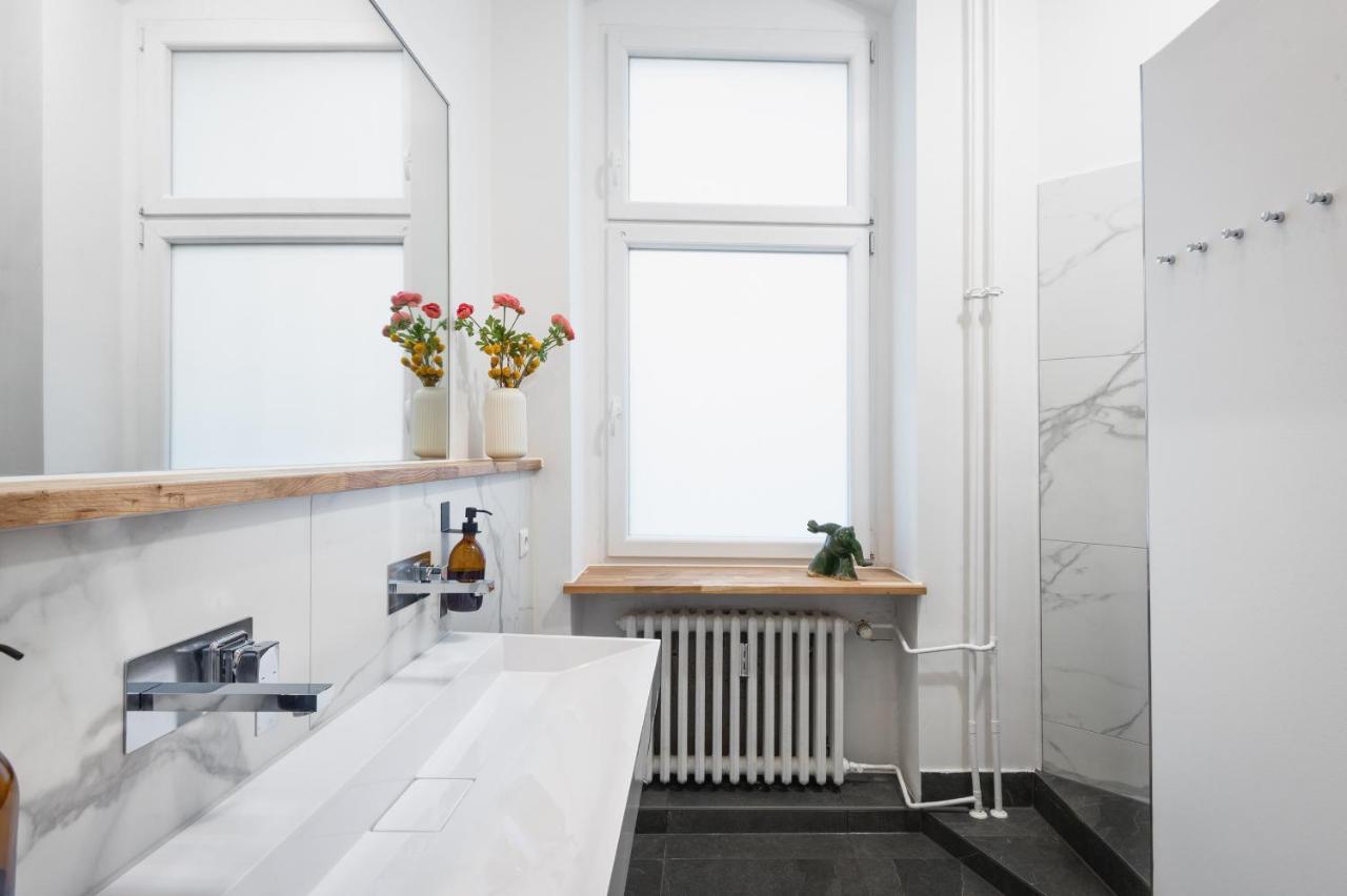 ברלין Riesiges Apartment Nahe Kudamm Sehr Schoner Altbau 123M2 Gross 12 Gaste מראה חיצוני תמונה